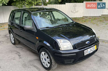 Хэтчбек Ford Fusion 2005 в 
