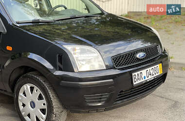 Хэтчбек Ford Fusion 2005 в 