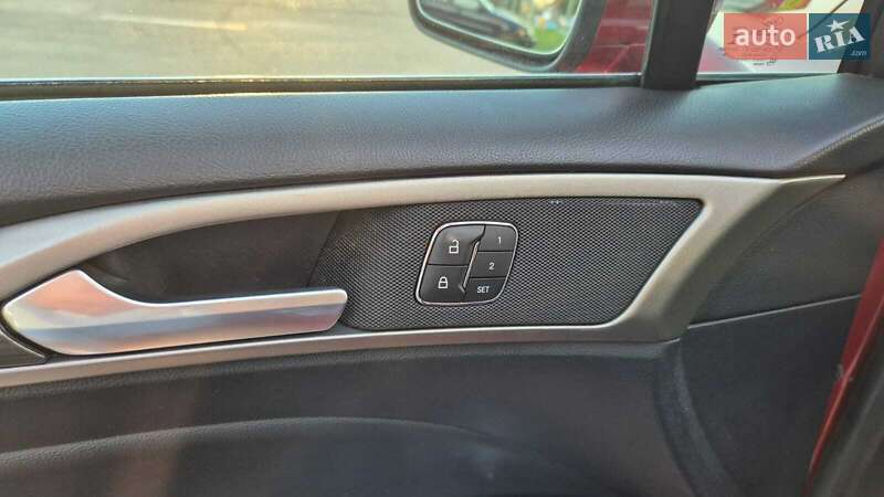 Седан Ford Fusion 2019 в Києві