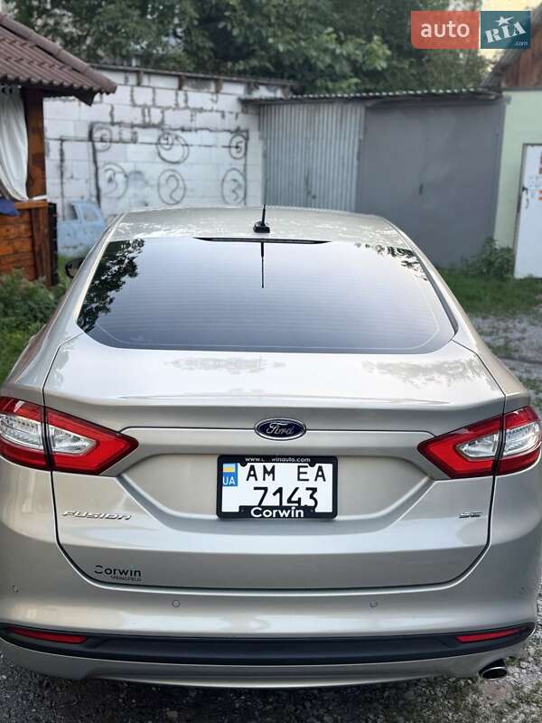 Седан Ford Fusion 2015 в Житомирі