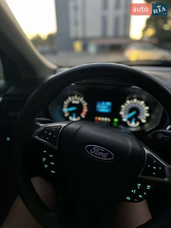Седан Ford Fusion 2016 в Львові фото 27 Седан Ford Fusion 2016 в Львові