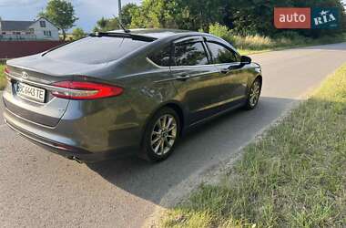 Седан Ford Fusion 2016 в 