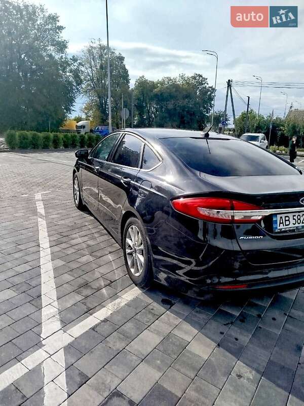 Седан Ford Fusion 2016 в Виннице