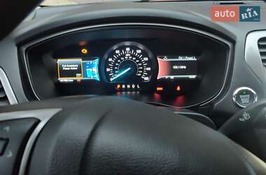 Седан Ford Fusion 2018 в 