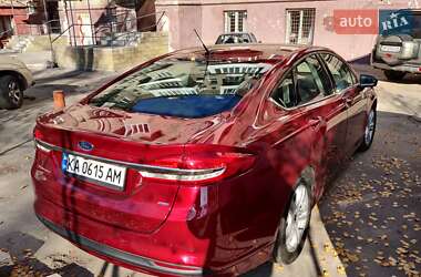 Седан Ford Fusion 2018 в 