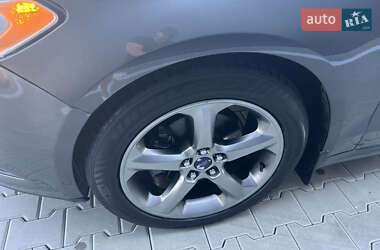 Седан Ford Fusion 2015 в 