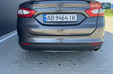Седан Ford Fusion 2015 в 