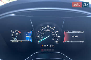 Седан Ford Fusion 2015 в 