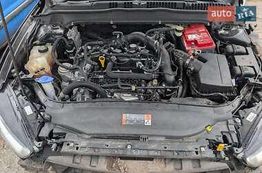 Седан Ford Fusion 2016 в 