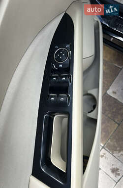 Седан Ford Fusion 2014 в 
