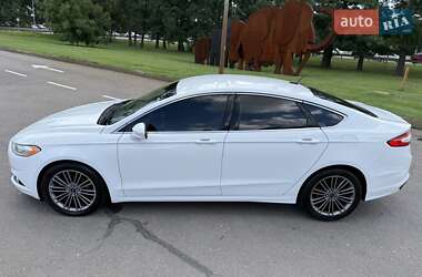 Седан Ford Fusion 2014 в 