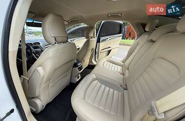 Седан Ford Fusion 2014 в 