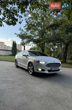 Седан Ford Fusion 2014 в 
