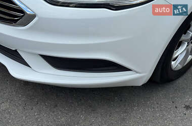Седан Ford Fusion 2016 в 