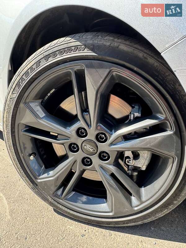 Седан Ford Fusion 2016 в Херсоні