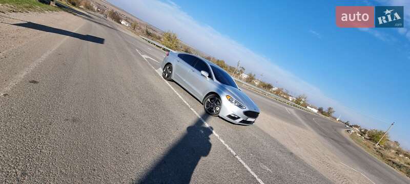 Седан Ford Fusion 2016 в Херсоні