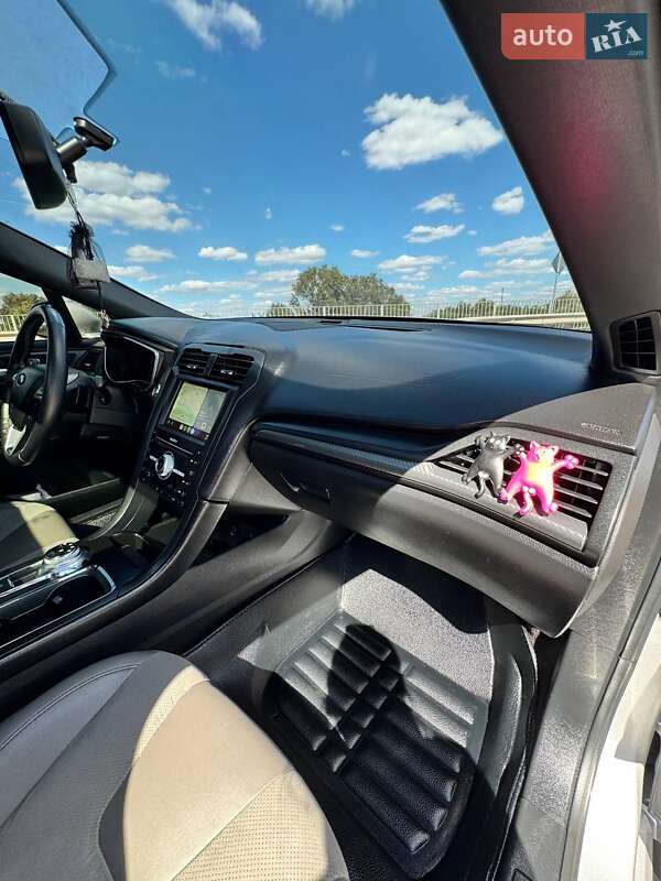 Седан Ford Fusion 2016 в Херсоні