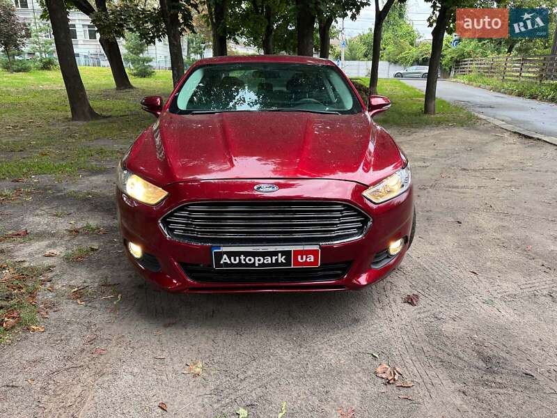 Седан Ford Fusion 2014 в Киеве