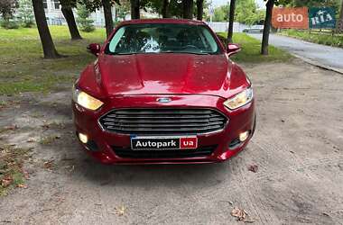 Седан Ford Fusion 2014 в 