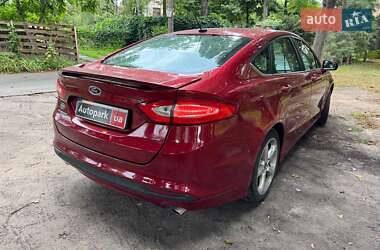 Седан Ford Fusion 2014 в 