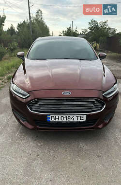 Седан Ford Fusion 2014 в 