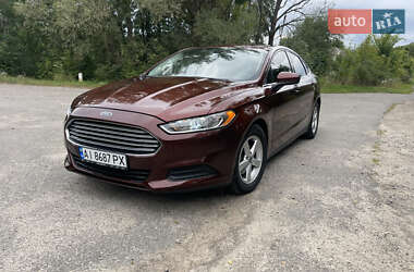 Седан Ford Fusion 2015 в 