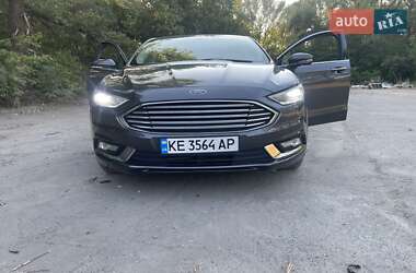 Седан Ford Fusion 2016 в 