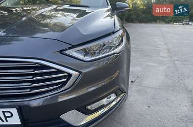 Седан Ford Fusion 2016 в 