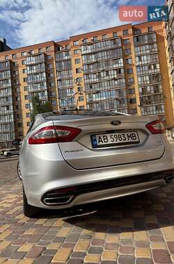Седан Ford Fusion 2014 в 
