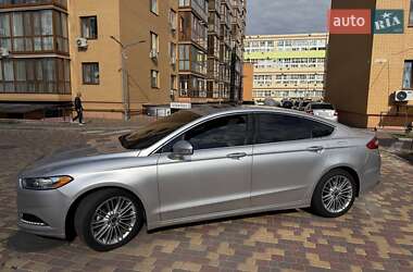 Седан Ford Fusion 2014 в 