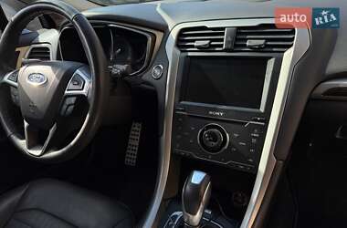 Седан Ford Fusion 2014 в 