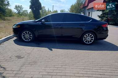 Седан Ford Fusion 2016 в Павлограді