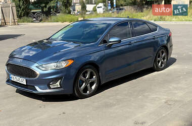 Седан Ford Fusion 2018 в 