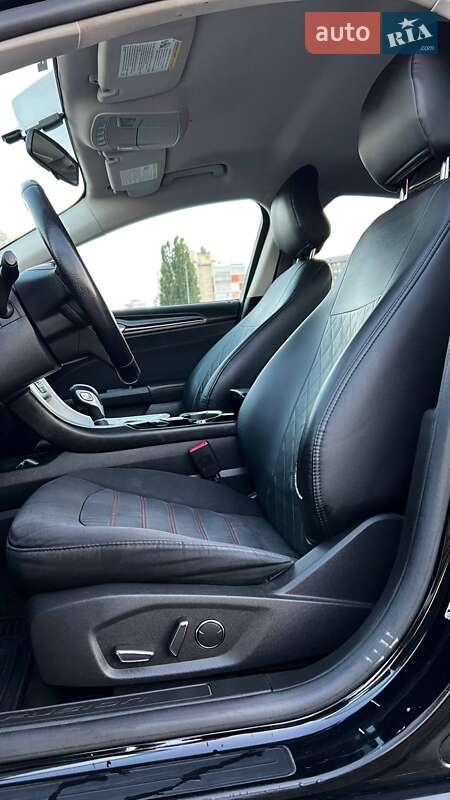 Седан Ford Fusion 2015 в Харькове