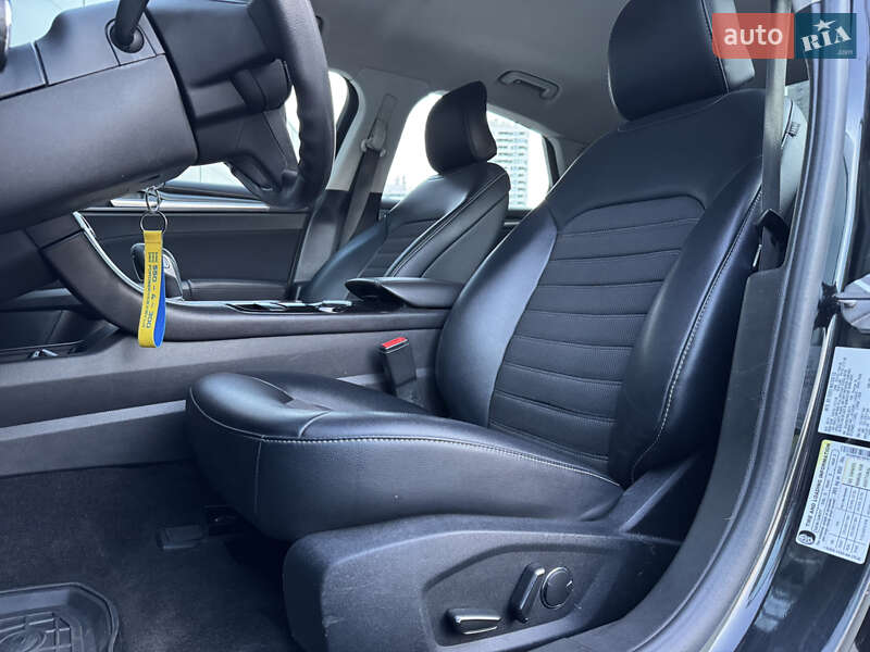 Седан Ford Fusion 2014 в Києві