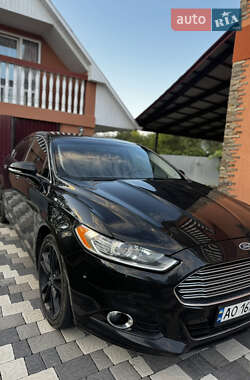 Седан Ford Fusion 2014 в 