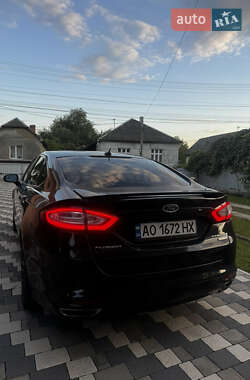 Седан Ford Fusion 2014 в 