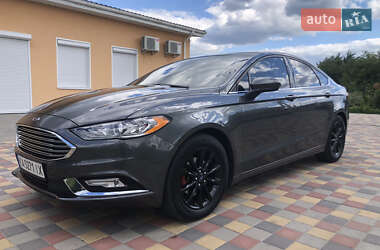 Седан Ford Fusion 2016 в 