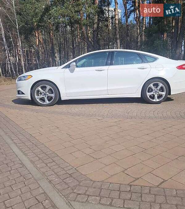Седан Ford Fusion 2016 в Хмельницком