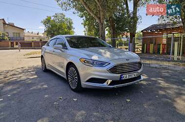 Седан Ford Fusion 2018 в 