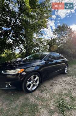 Седан Ford Fusion 2016 в 