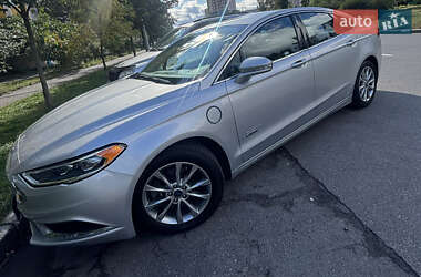 Седан Ford Fusion 2018 в 