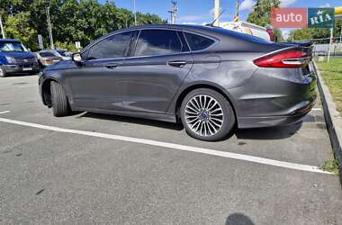 Седан Ford Fusion 2017 в 
