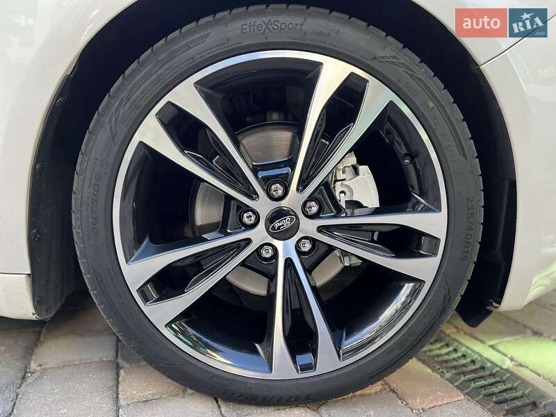 Седан Ford Fusion 2016 в Киеве фото 15 Седан Ford Fusion 2016 в Киеве