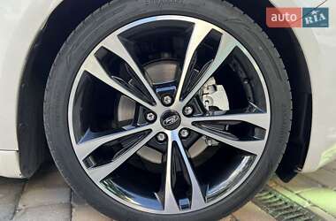 Седан Ford Fusion 2016 в 