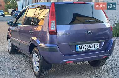 Хэтчбек Ford Fusion 2006 в 