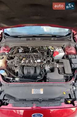 Седан Ford Fusion 2014 в 