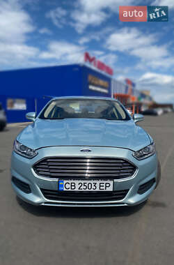 Седан Ford Fusion 2014 в Варве