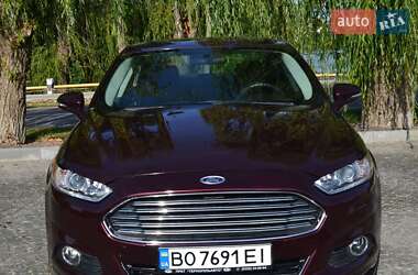 Седан Ford Fusion 2013 в 