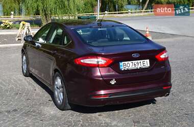 Седан Ford Fusion 2013 в 